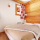 s�sz�ll�s: Le Hameau de Saint-Francois